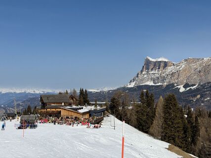 Fotografija s spletne strani Blacher na poti