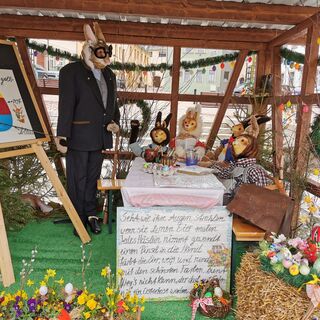 Am Altmarkt ist die Häschenschule zu sehen