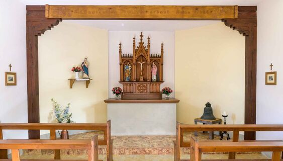 Innenraum der St. Laurentius Kapelle in Eslohe - Herhagen