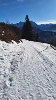 Foto da Aga M lungo il tour