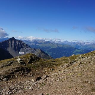 Lenzerhorn und Alp Sanaspans