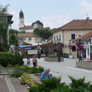 Kirche der Heiligen Dreifaltigkeit, Zentrum Grocka