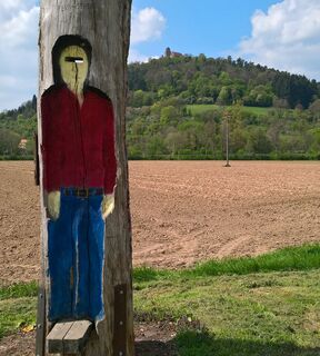 Holzfigur bei Hainstadt