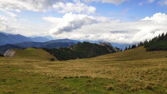 Fotografija s spletne strani schenkeli na poti