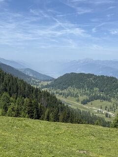 Fotografia z Manfred Tschelisnig na trase