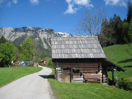 Wassermühle am Wegrand
