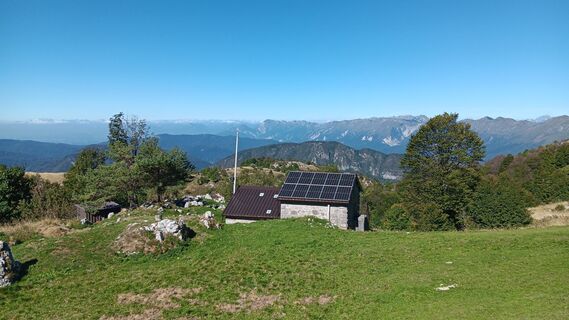 Fotografija s spletne strani Burki na poti