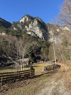 Фото с сайта SuckAnd во время экскурсии