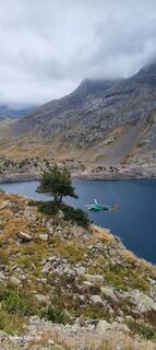 Fotografija s spletne strani Yves Esturonne na poti