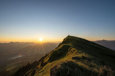 Sonnenaufgang Winterstaude
