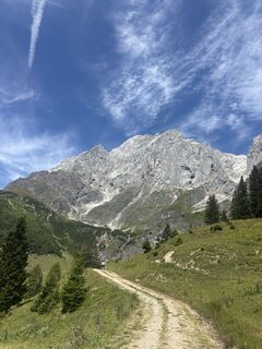 Foto von Fenna Schild entlang der Tour