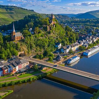 Stadt Saarburg von oben