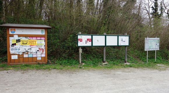 Wanderbeginn am Naturpark Parkplatz