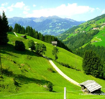 Blick auf das Zillertal bei Annäherung an den Gerlospass von Tirol aus.