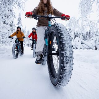 Fatbikes im Winter in Ruka-Kuusamo, Fahrräder von Ruka Safaris