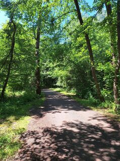 Photo de Gabriela Mandl le long du parcours