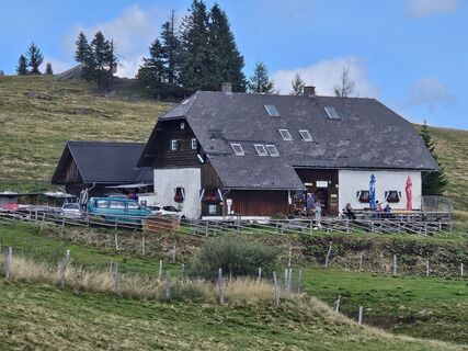 Fotografija s spletne strani Franz Russ na poti