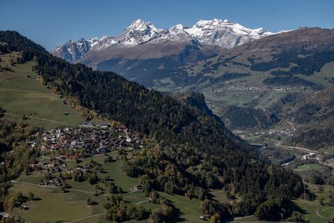 Aussicht von der Feuerstelle unter dem Grab da Sevgein