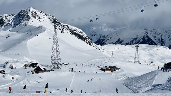 Fotografija s spletne strani Diyu Tang na poti