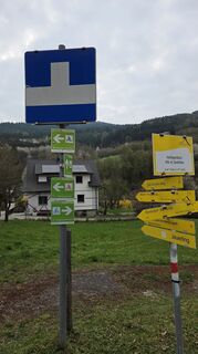 in Heiligenblut nach der Straßenquerung