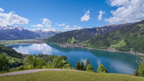 Regions_KeyVisual_Sommer_Mitterbergblick_KeyVisual_Summer_View_Mitterberg16x9(C)_Zell_am_See-Kaprun.30299cce_medium.jpg