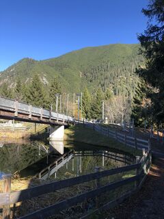 Fotografija s spletne strani Serdar Uzun na poti
