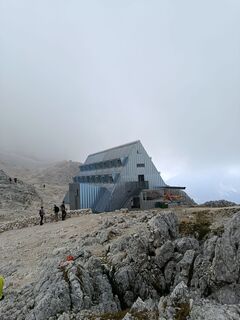 Fotografija s spletne strani Nicolacaon3 na poti
