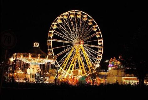 Riesenrad beim Schätzelemarkt in Tengen