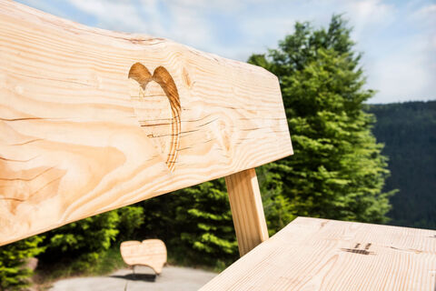 Ruhepause auf der "Herz"-Bank