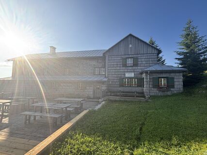 Fotografija s spletne strani Berg Noar na poti