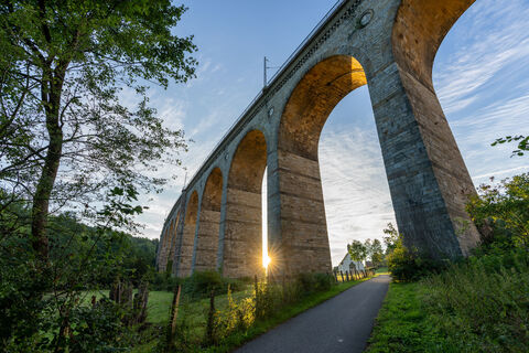 Altenbeken-Viadukt-Teutoburger-Wald-Tourismus-Patrick-Gawandtka-003-CC-BY-SA.jpg