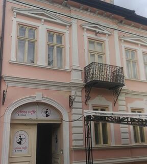 Anna Caffe, Bezdan