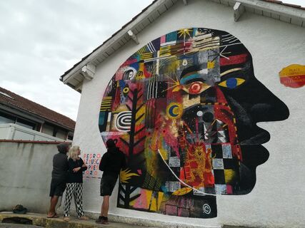 L'Isle-Jourdain - Wandgemälde „The Inside Mess“ von Pedro und Kazy-K