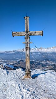 Zdjęcie z Klaus Lehner wzdłuż trasy