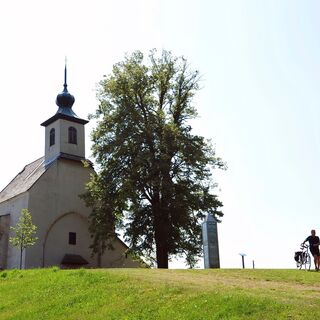 Die Wolfgangikirche zwischen Deutschlandsberg und Hollenegg