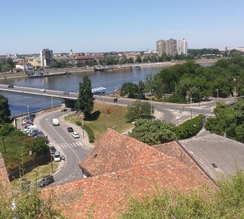 Novi Sad von Petrovaradin aus