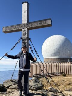 Fotografija s spletne strani Johann Pöschl na poti
