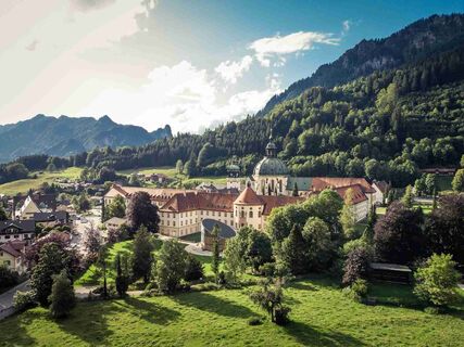 Kloster Ettal in den Ammergauer Alpen