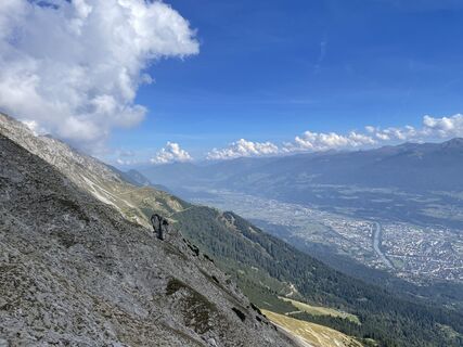 Fotografija s spletne strani Palo Sch na poti