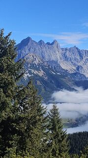 Fotografija s spletne strani droht77 na poti