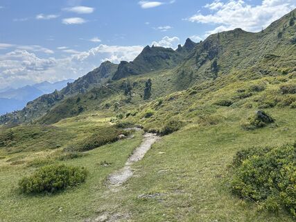 Fotografija s spletne strani Asteinle na poti