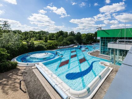 Außenbecken der Jod-Sole-Therme Bad Bevensen