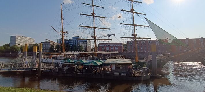 Zdjęcie z Edit Szoboszlay wzdłuż trasy