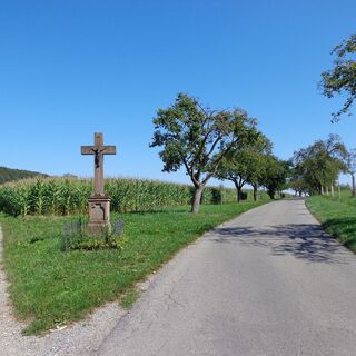 Abzweig am Feldkreuz