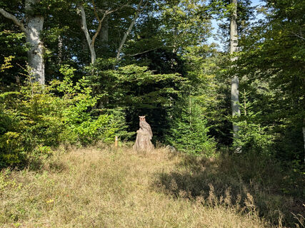 Eulenfigur auf Gersbacher Erlebnisweg