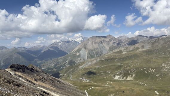 Foto da Raymond Hoi Jin lungo il tour