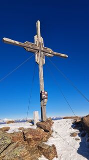 Fotografija s spletne strani hpk69 na poti