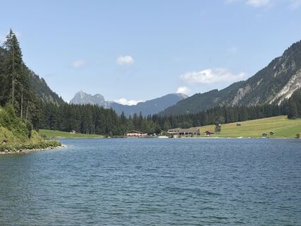 Fotografija s spletne strani Schenka na poti