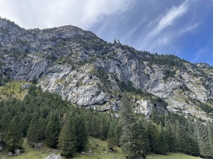 Fotografija s spletne strani F A 4 na poti