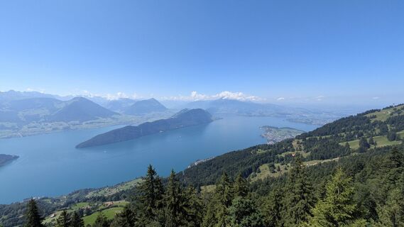 Fotografija s spletne strani Klaus Klaus na poti